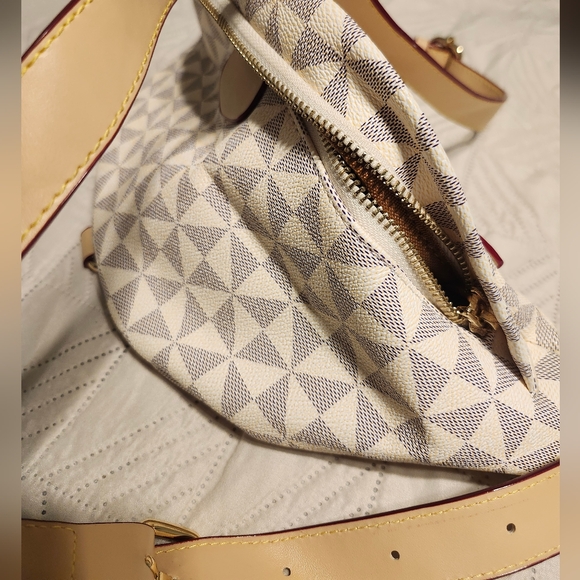 Geometric Patterned Crossbody Bag, Beige And Gray - Picture 5 of 8